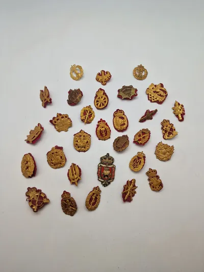 Samling danske regiments mærker (Øjer bukkede)