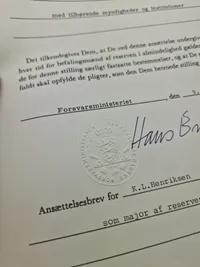 Stort papirlot fra major i det danske forsvar
