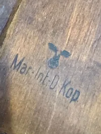 Original Tysk stol fra Marine Indendantur Dienstelle Kopenhagen, godt stemplet