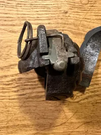 Original nedkastet Engelsk Mils håndgranat WW2