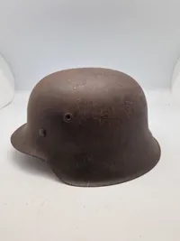 Original tysk M/42 hjelm med inderhjelm og hagerem, ww2