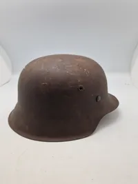 Original tysk M/42 hjelm med inderhjelm og hagerem, ww2