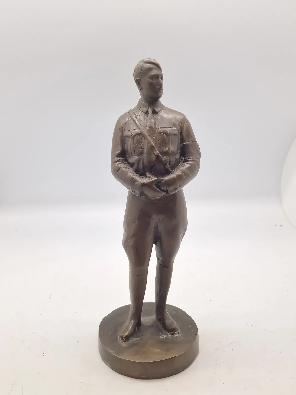 Buste af Adolf Hitler - Efterkrigs