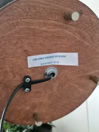 Lampe lavet i form af tysk granat og hjelm - efterkrigs