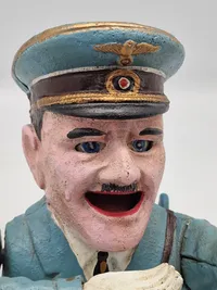 Munter Adolf Hitler sparrebøsse - Efterkrigs