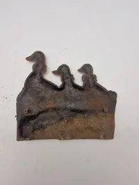 Ældre metal udsmykning til ophæng