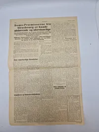 Originale eks. af avisen “Revision” som var kendt for at støtte danske Frikorps folk