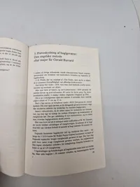 I våbenkammeret og udenfor