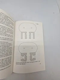 I våbenkammeret og udenfor