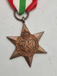 Original “The Italy star” ww2 båndet er eftekrigs