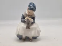 Figur, Strikkende kvinde, B&G 1314
