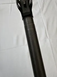 US M1 karabin kaliber 30. serie nummer 5252768  WW2 nedkastet til modstandsbevægelsen, 
ændring til Repeter koster 450 
15 skuds magasin