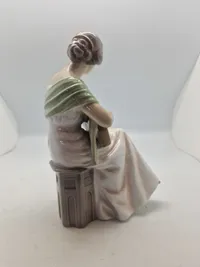 Porcelænsfigur, kvinde med guitar, Bing & Grøndahl, Danmark