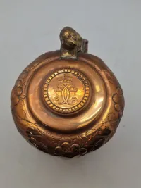 Originalt lågkrus med original ilagt 2 skilling 1771