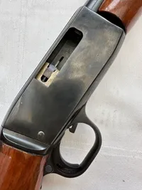 FN National  Browning pumpgun kaliber 22 long, serie nummer 133740