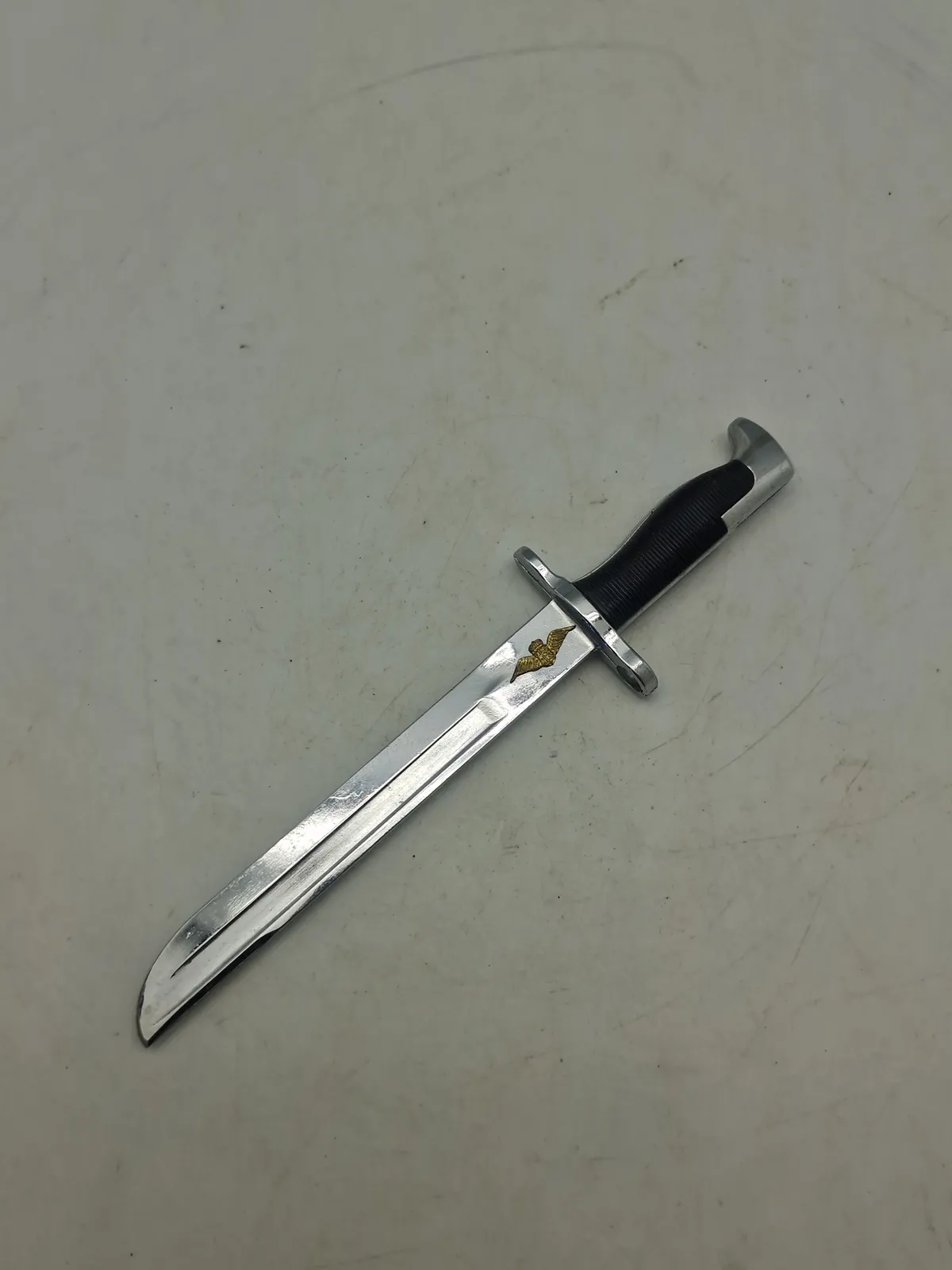 Original miniature Garand bajonet med logo fra flyvevåbenet