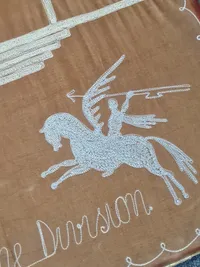 Originalt ww2 silkeflag fra 6th Airborne Division, lavet og solgt i maj dagene 1945