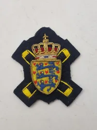 Samling danske militære blazer mærker