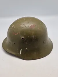 Original bulgarsk M/36 hjelm