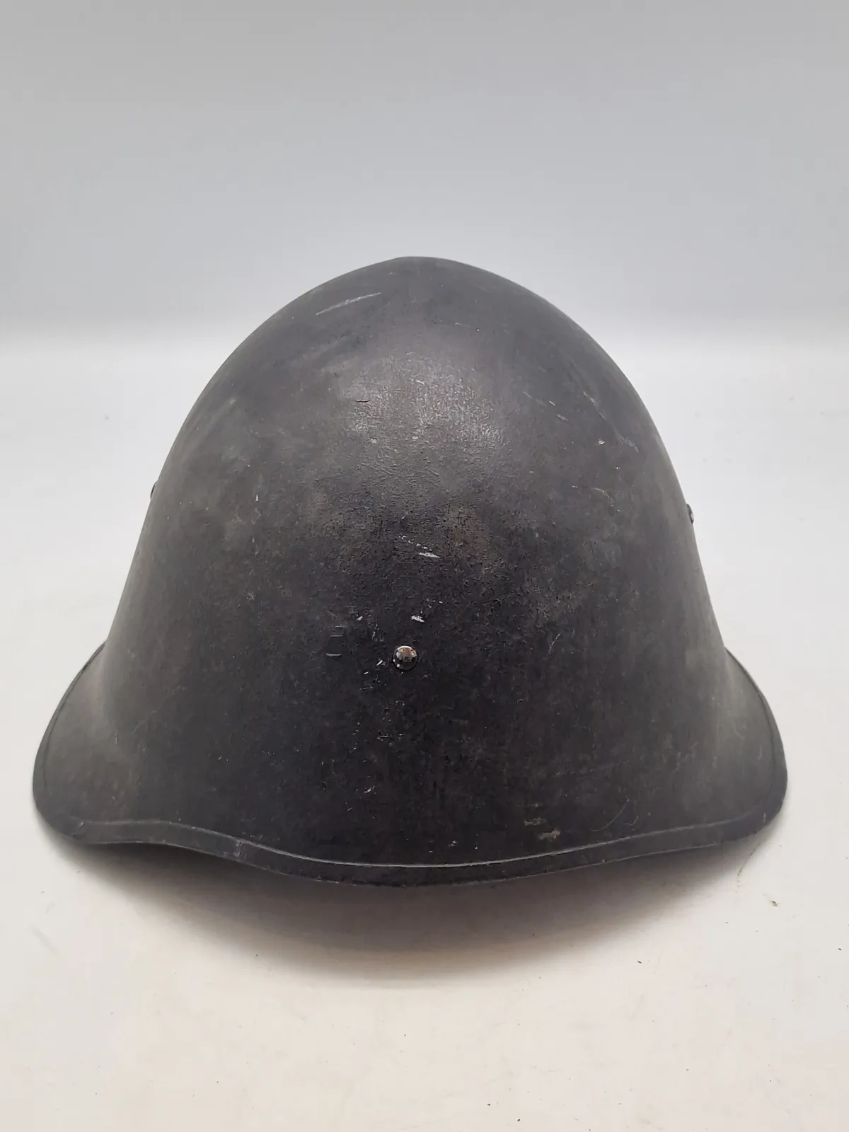 Original M/41 husvagtshjelm - næsten arsenalfrisk