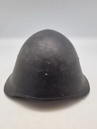 Original M/41 husvagtshjelm - næsten arsenalfrisk