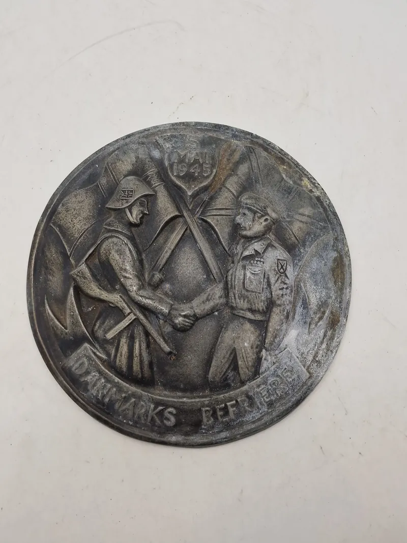 Original dansk befrielses plakette