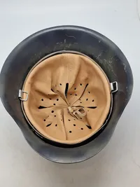 Tysk WW2 M42 hjelm, skal original resten nyt