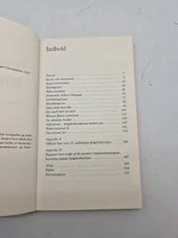 FORBRYDERE UDEN STRAF - NAZISTERNE DER SLAP FRI