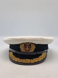 Original kasket fra det danske søværn. Officersklassen