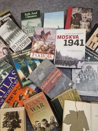 Stor samling bøger omhandlende ww2