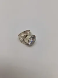 Ring I Sterling Sølv Med Stor Klar Sten