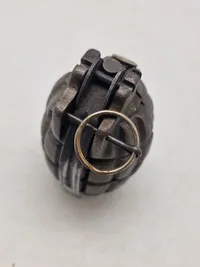 Original engelsk Mills håndgranat, No 23 Mk1  WW1 - deaktiveret