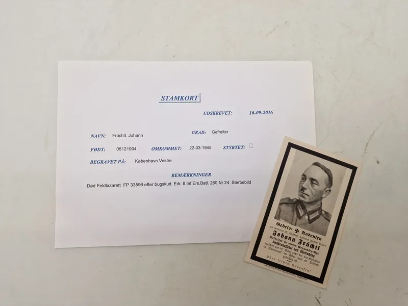Originalt tysk “dødskort” fra ww2 med info (begravet i dk)