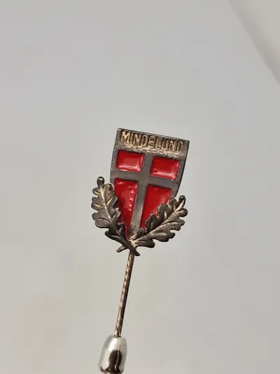 Sjælden original dansk mindelund pin - Båret af veteraner fra Frikorps