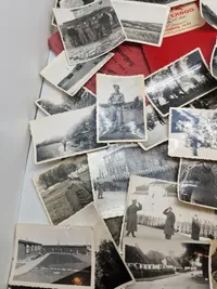 Stor samling originale billeder, soldaterbog mm fra 45-46