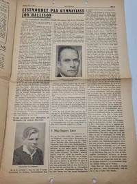 To stk originale eks af bladet “Revision” som var kendt for at støtte og hjælpe danske nazister