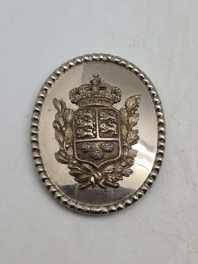 Originalt bandoler skjold fra Livgarden