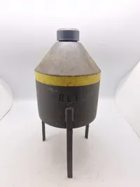 Demolition Shaped Charge
Molded explosives for demolition (M3A1) til undervisningsbrug