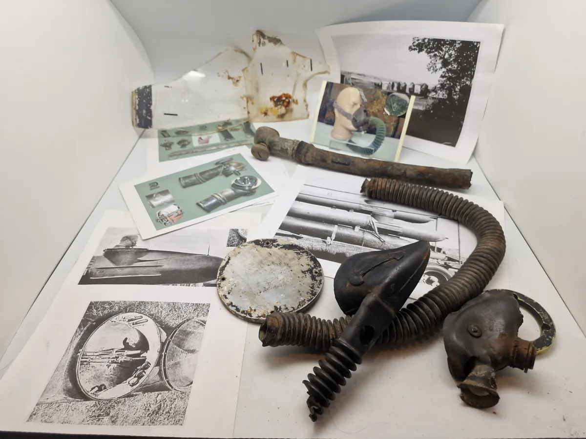 Originale ww2 vragstumper (Enmandsubåd/torpedo) med billeder/historie