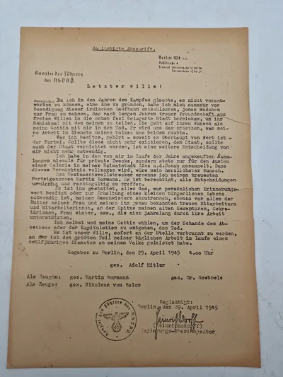 Originalt eks af Adolf Hitlers “Sidste vilje” som blev sendt rundt i alle byer efter hans død