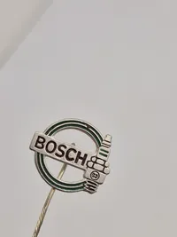 Samling diverse bil reklame pins