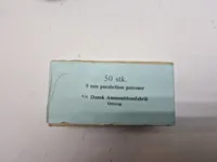 Samling originale ammunitions æsker