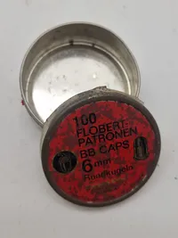 Samling originale ammunitions æsker