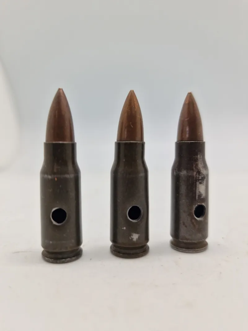 Originale deaktiverede 7.92 × 33 mm patroner for tysk STG44 (Sturmgewehr)