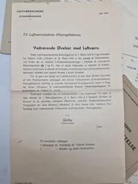 Samling originale ww2 luftværns papirer, pjecer mm.