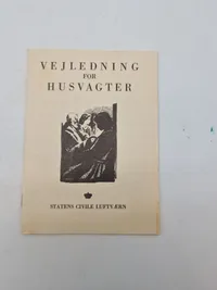 Samling originale ww2 luftværns papirer, pjecer mm.
