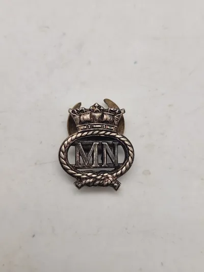 Original WW2 Merchant Navy On War Service Silver Lapel Badge