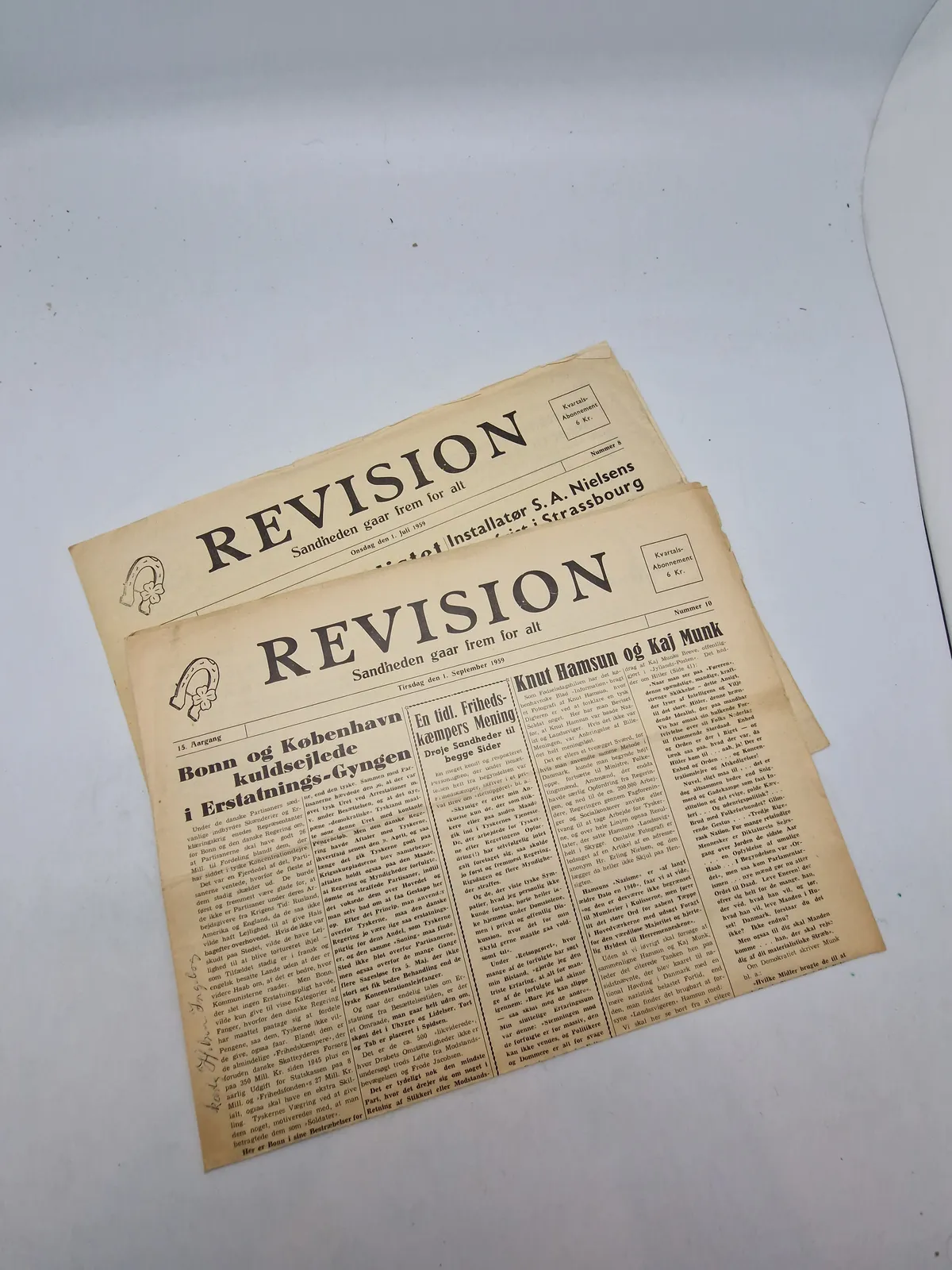 2 stk originale eks af “Revison” som var kendt for at støtte og hjælpe tidligere Frikorps soldater