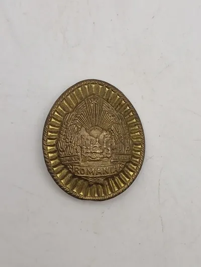 Original Socialist Republic of Romania coat of arms badge