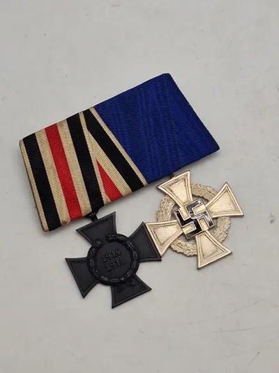 Sjælden original spange med Ehrenkreuz für Hinterbliebene samt Für Treue Dienst (25 jare) Givet til en kvinde
